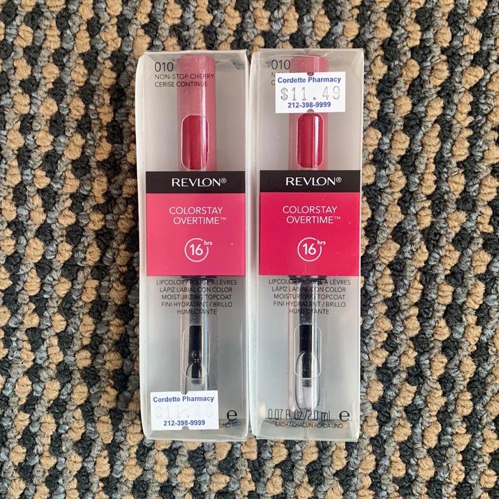 Revlon Colorstay Overtime 010 Non-stop Cherry set of 2